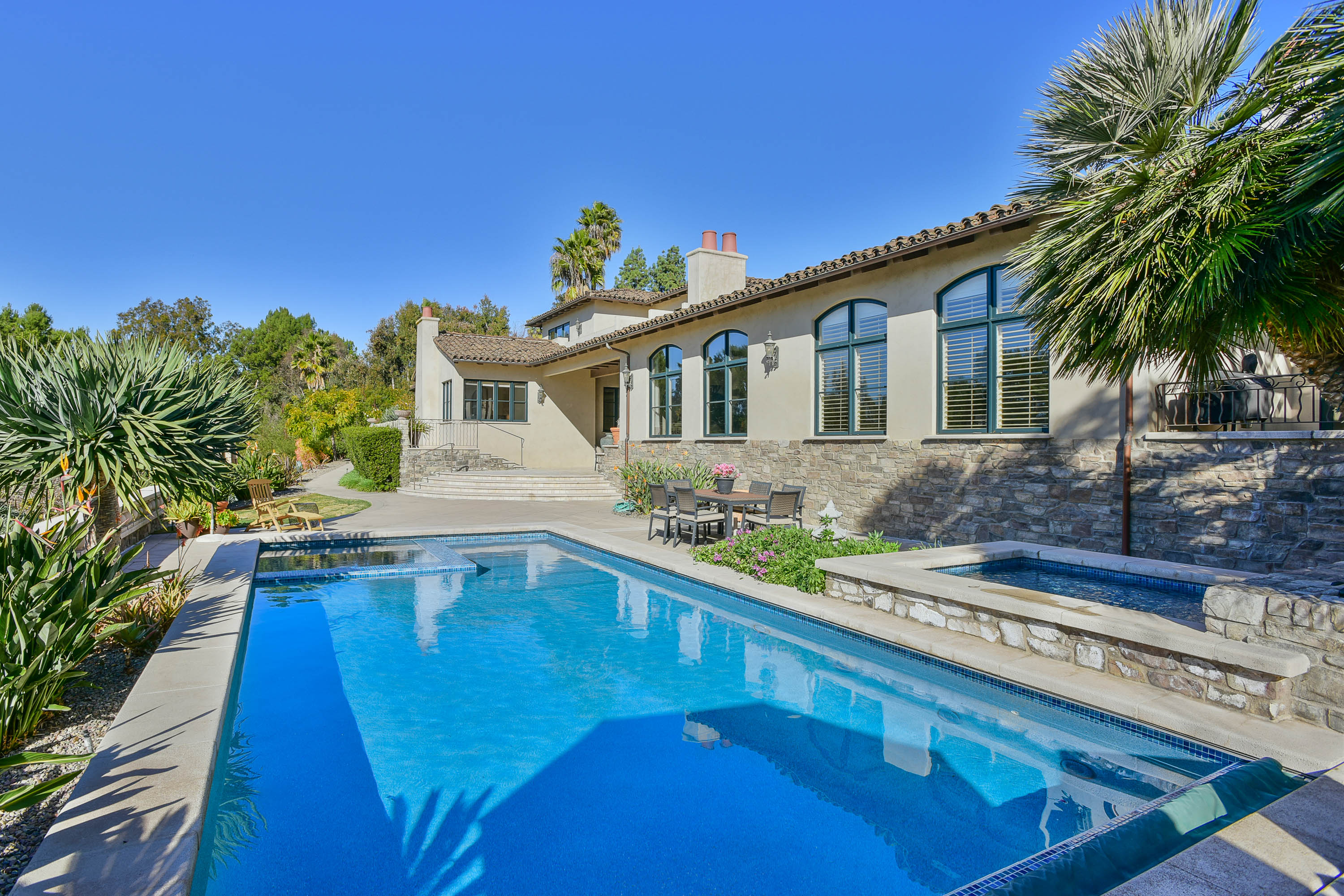 Ecoluxury Homes