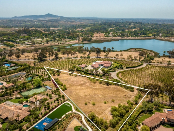 6458 El Camino Del Norte5